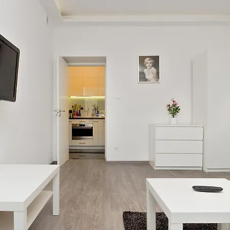 Goodnight - Plac Konstytucji 3 Apartment Warsaw
