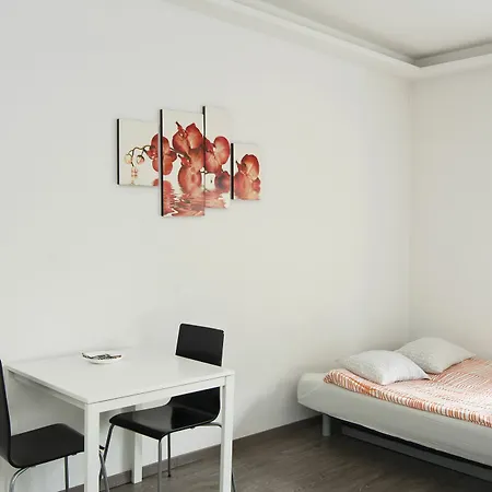Goodnight - Plac Konstytucji 3 Apartment Warsaw